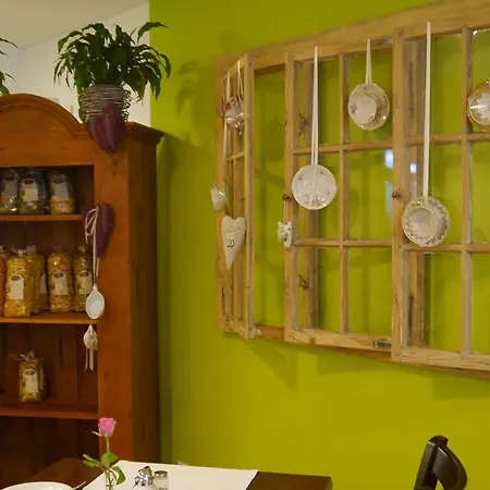 Baren Hotel